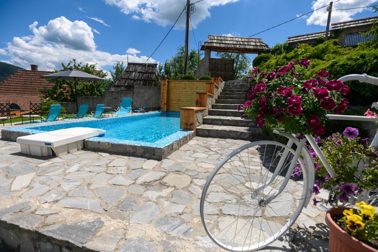 Neva Sobe Sa Pogledom Na Planine Apartman Mokra Gora Kültér fotó